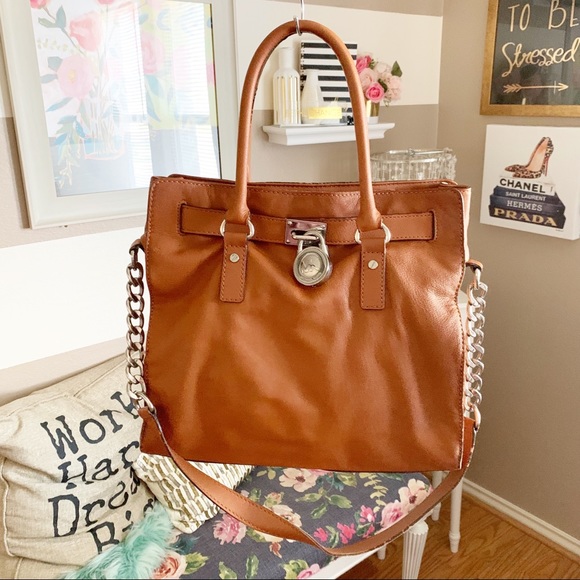 Michael Kors Handbags - Michael Kors leather silver chain Hamilton Satchel